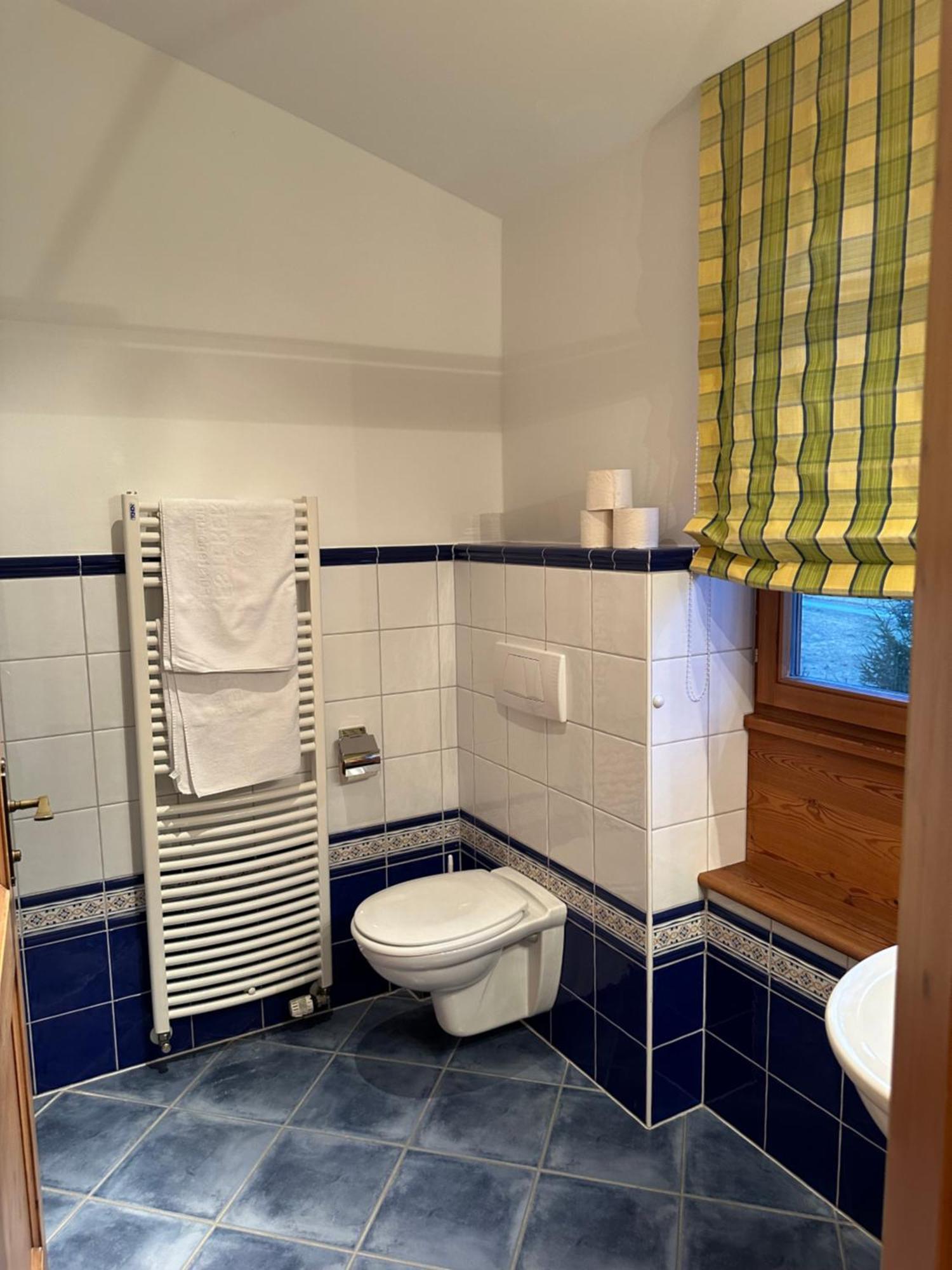 Esterer Grödig Buitenkant foto