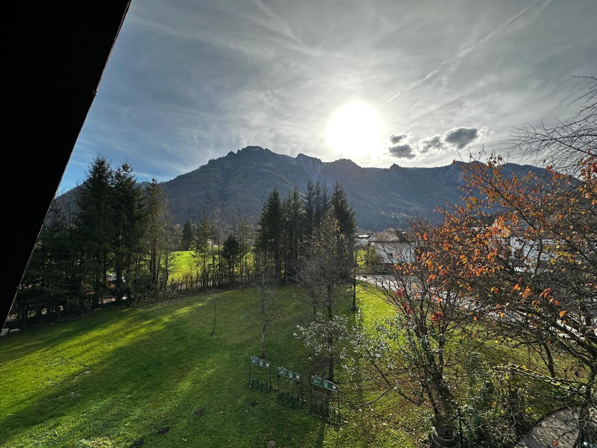 Esterer Grödig Buitenkant foto