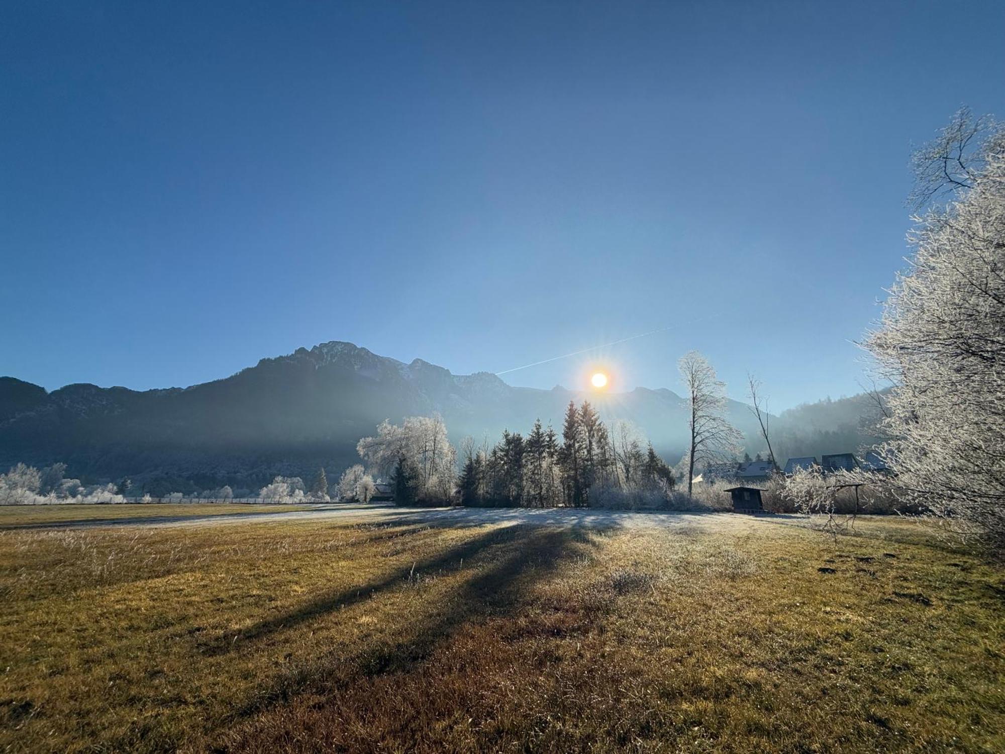 Esterer Grödig Buitenkant foto